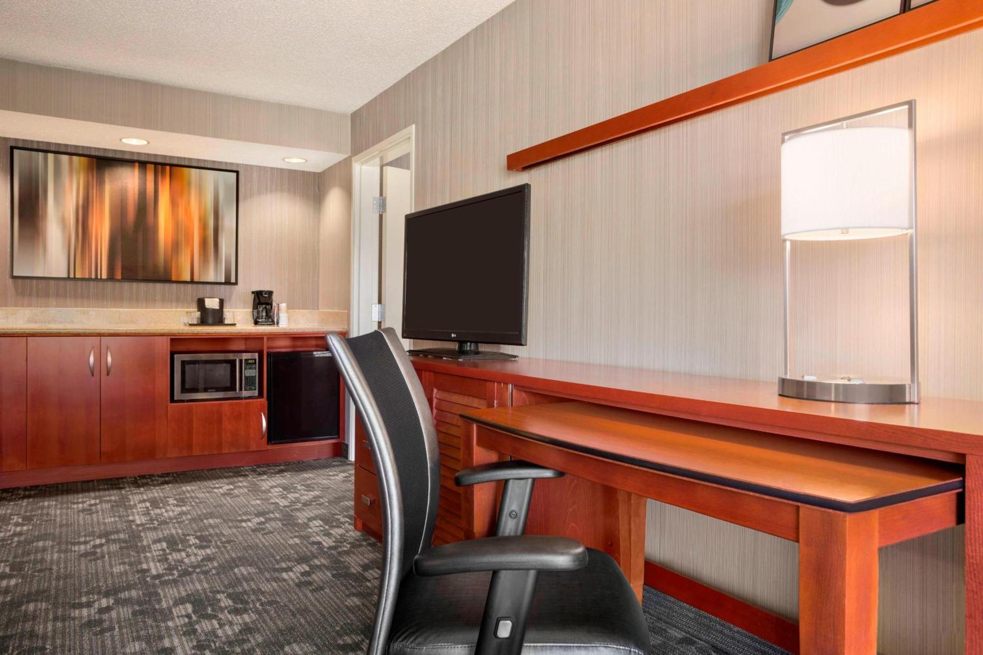 Hotel Courtyard By Marriott Springfield Extérieur photo