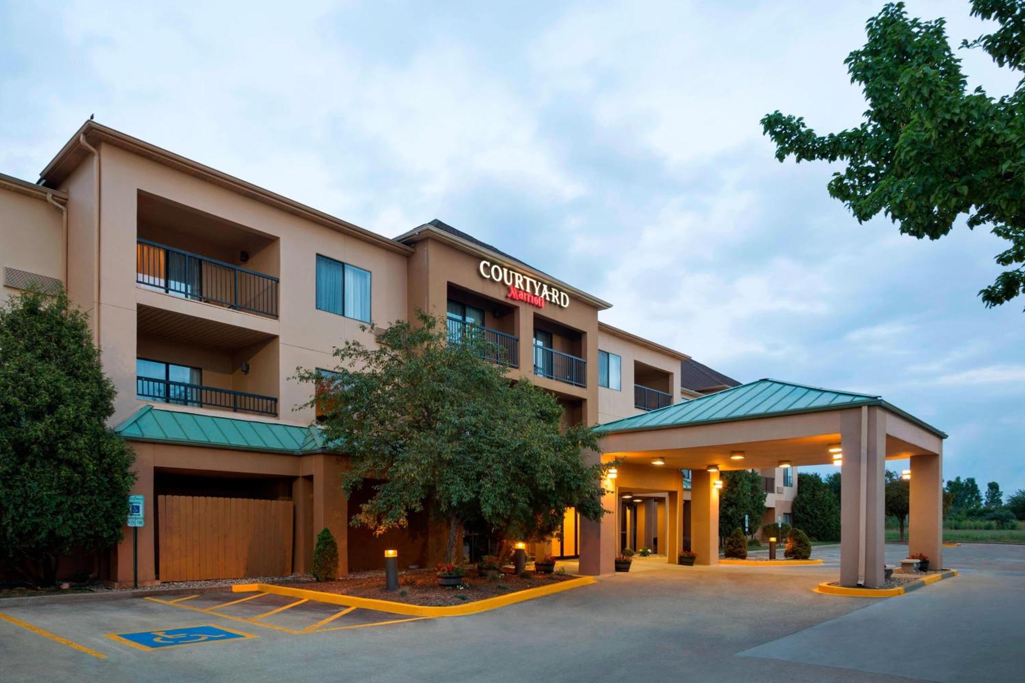 Hotel Courtyard By Marriott Springfield Extérieur photo