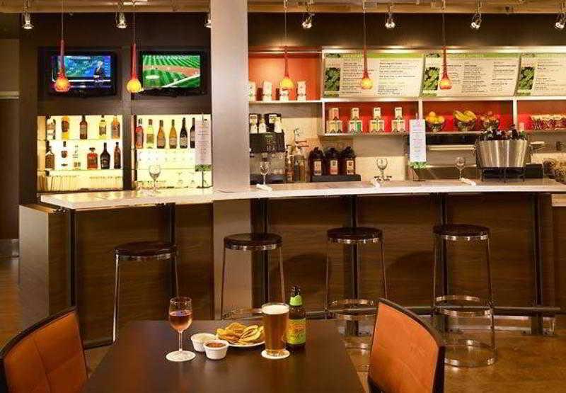 Hotel Courtyard By Marriott Springfield Restaurant photo