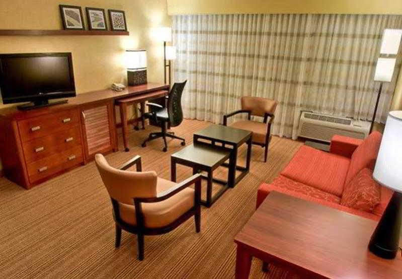 Hotel Courtyard By Marriott Springfield Extérieur photo